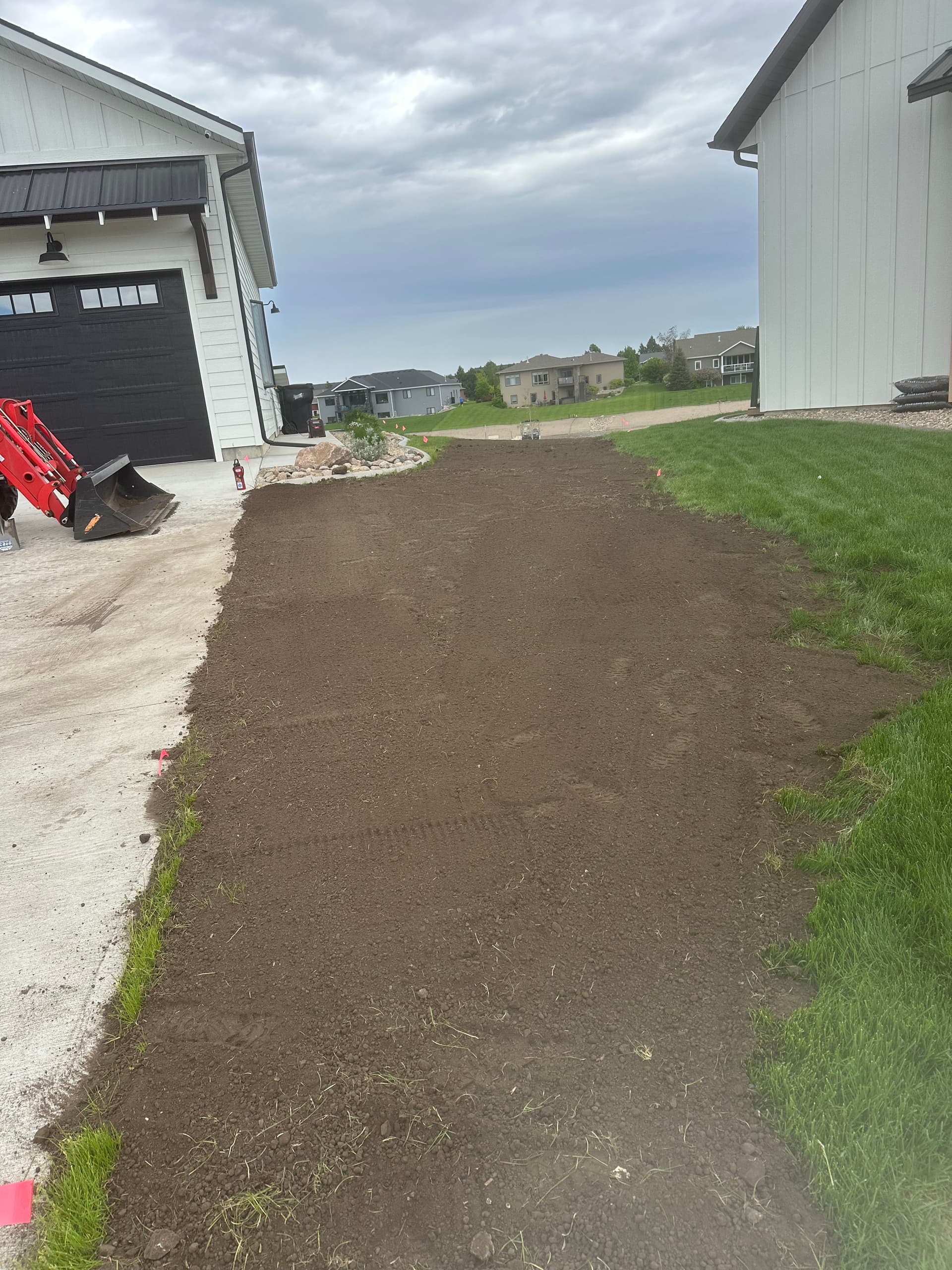 Gallery photos for Lakeside Yard Rebuild with Regrading and Hydroseeding: Image #4